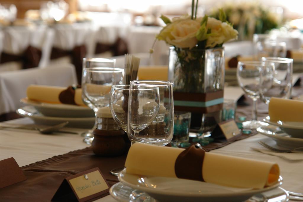 Koller Panzio Hotel Bonyhad Luaran gambar